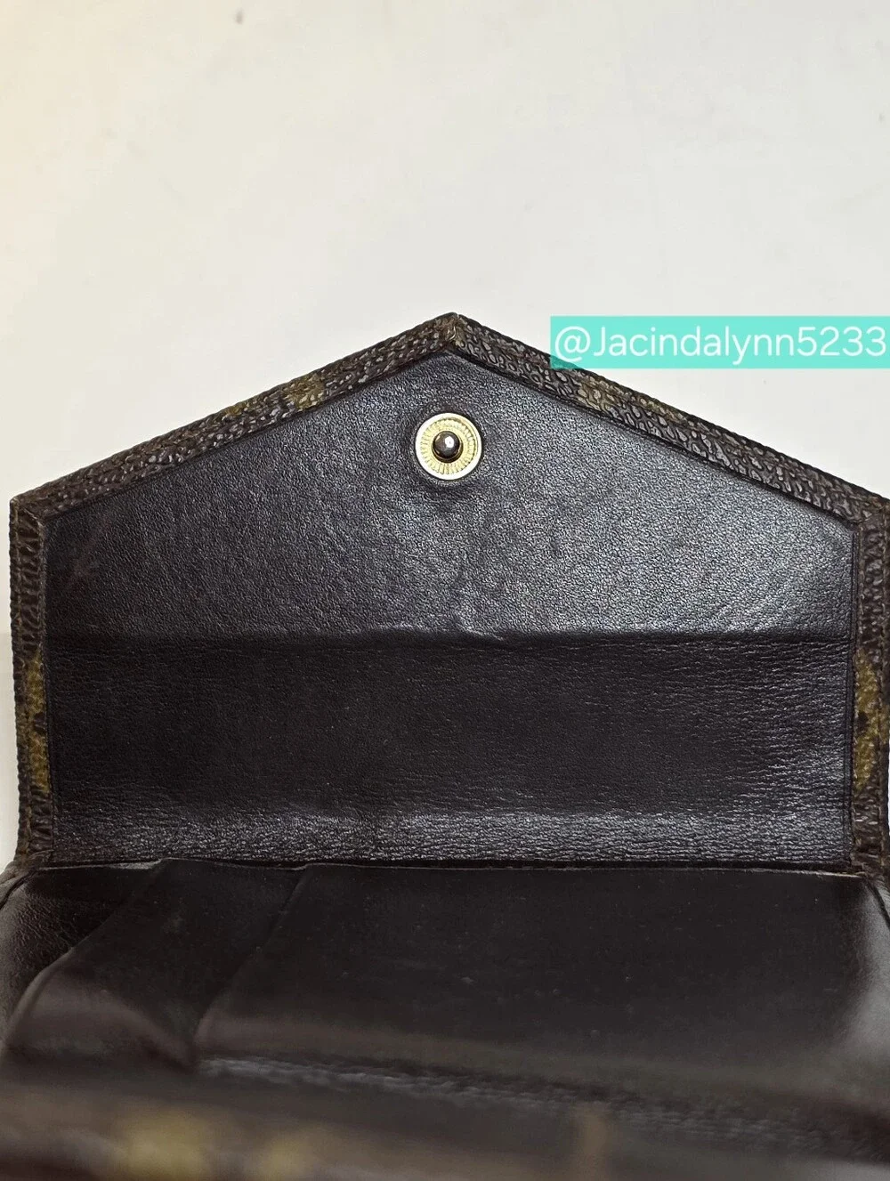 Louis Vuitton Wallet Brown Signature LV Monogram Vintage Elise Compact Card Case